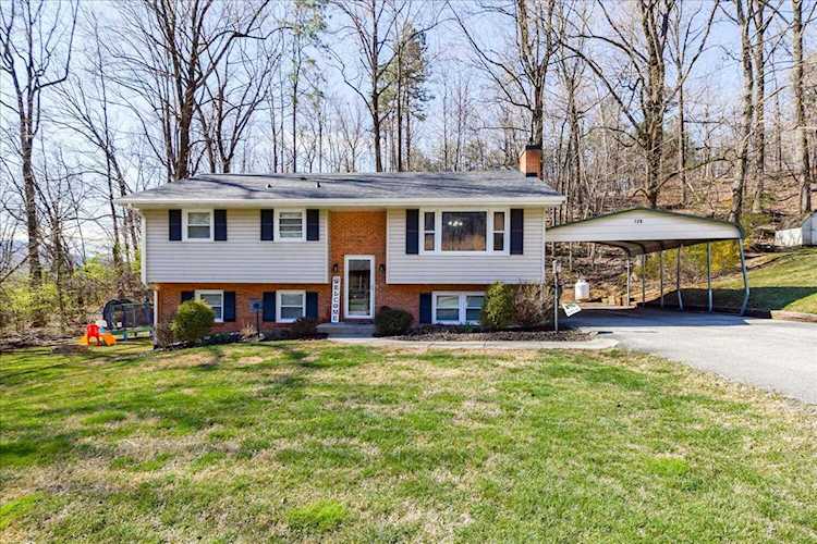 729 Dawnridge Troutville, VA 24175