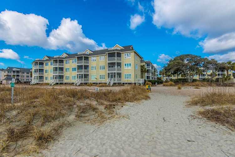 9000 Palmetto Dr Isle of Palms, SC 29451