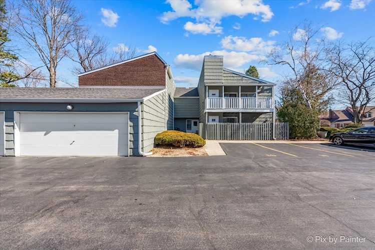 2075 Creekside Dr #2-3 Wheaton, IL 60189