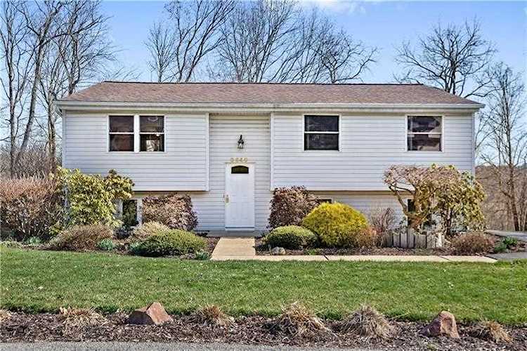 2640 Fox Chase Court, Bridgeville, PA 15017 | Tarasa Hurley Realty Photo 1
