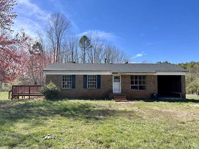 6137 Three Creeks Rd Gladys, VA 24554