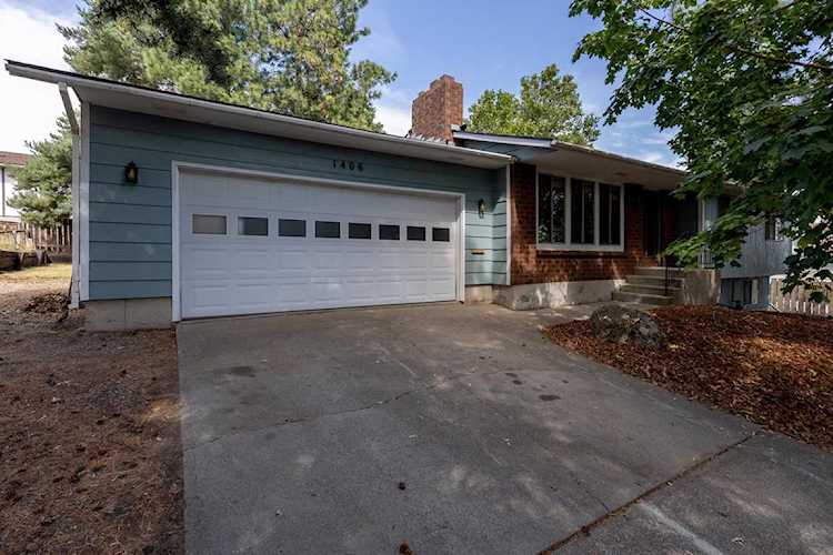 1406 Gary St Cheney, WA 99004