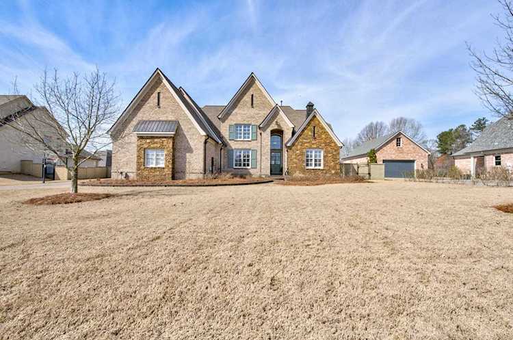 50 Greenbrier Lakes Blvd Piperton, TN 38017