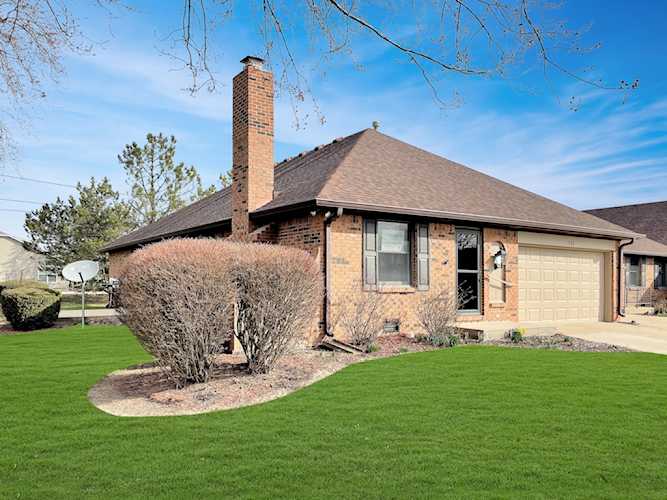 568 Eagle Crest Dr Brownsburg, IN 46112