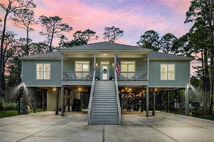 131 Buchanan Street Dauphin Island, AL 36528
