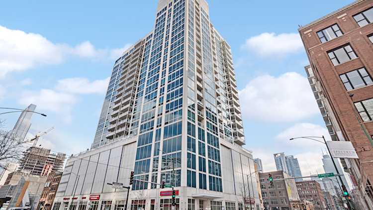 757 N Orleans St #1106 Chicago, IL 60610