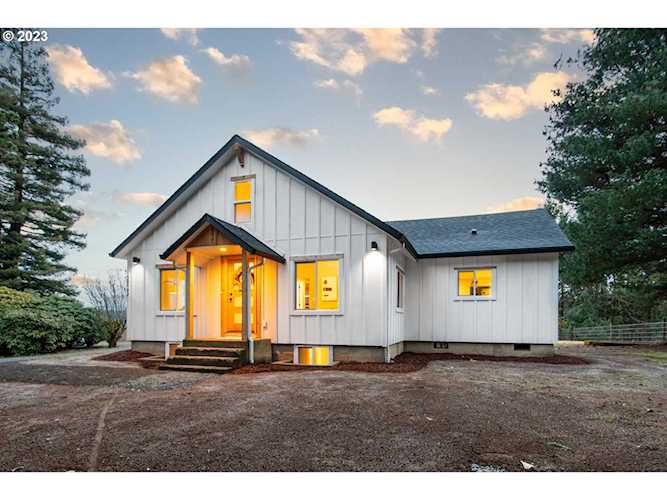 23705 NE Wh Garner RD Yacolt, WA 98675