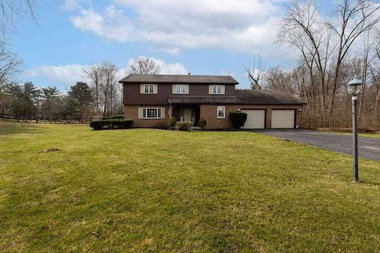 8915 Charington Court Pickerington, OH 43147