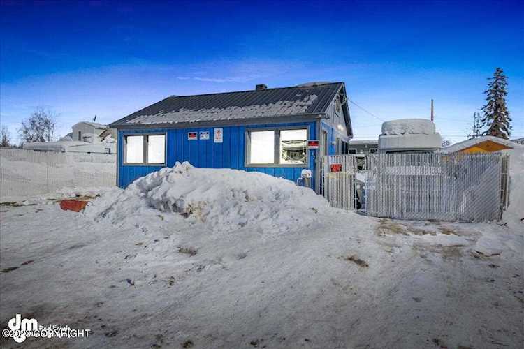 425 Mumford St Anchorage, AK 99508