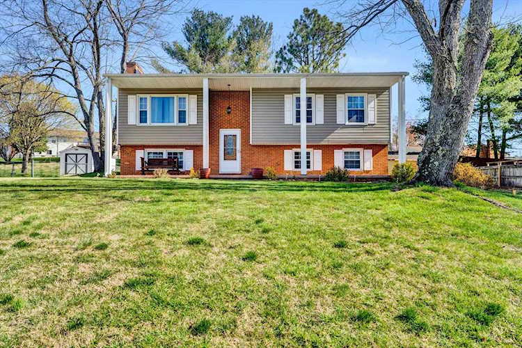 38 Newport Daleville, VA 24083