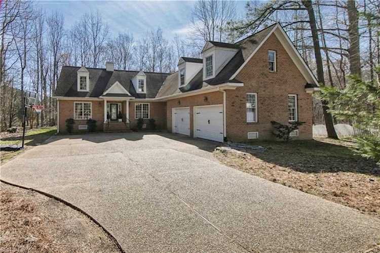 141 Great Glen Williamsburg, VA 23188