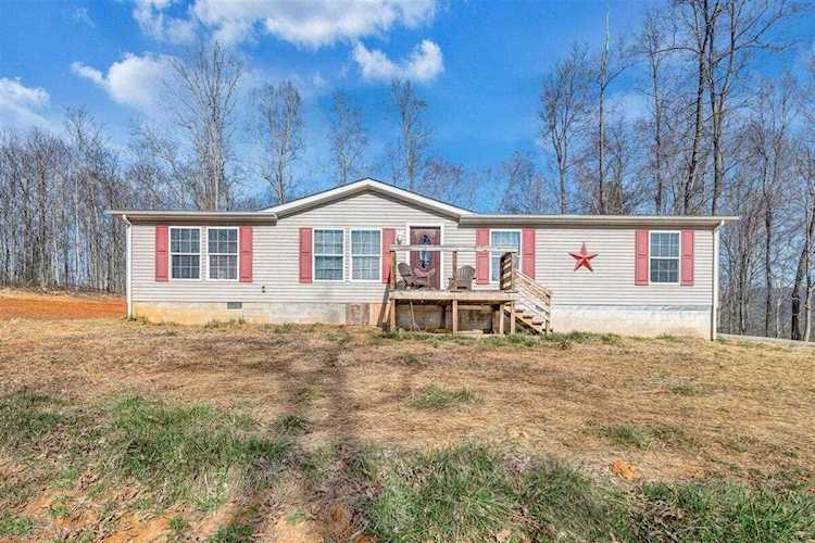 2898 Salt Petre Cave Eagle Rock, VA 24085