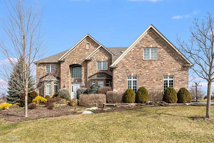 7511 Rose Hill Ct Yorkville, IL 60560