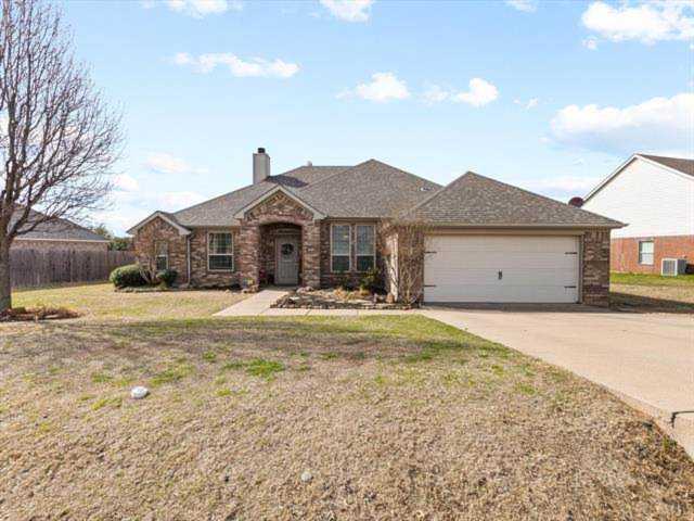 2913 Saunter Lane Granbury, TX 76049