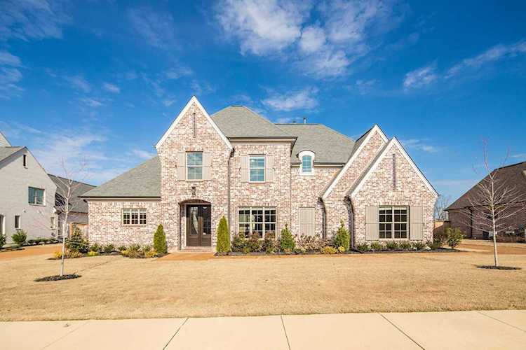 188 Green Garden Cv Collierville, TN 38017