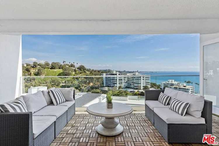 17337 Tramonto Dr #211 Pacific Palisades, CA 90272