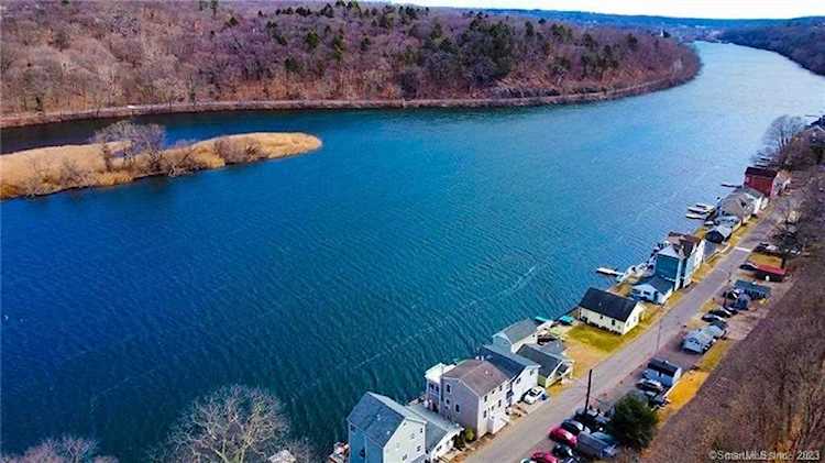 65 Indian Well Rd #65 Shelton, CT 06484