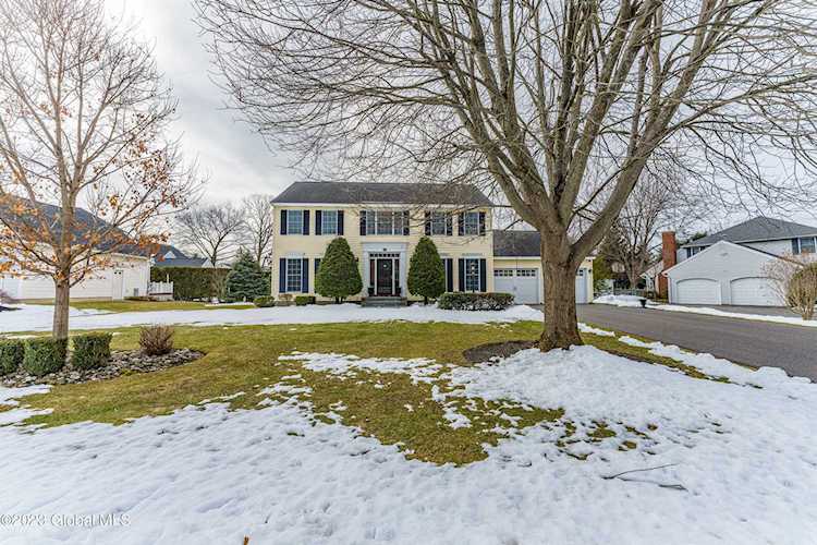67 Traditional Ln Loudonville, NY 12211