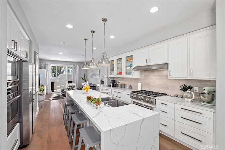 7 Brigmore Aisle Irvine, CA 92603