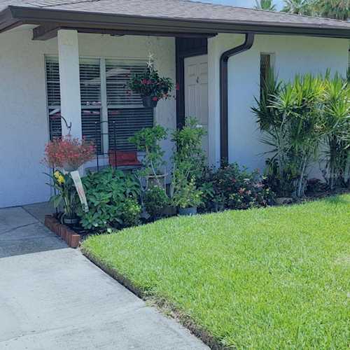 2932 Captiva Gardens Dr #10 Sarasota, FL 34231
