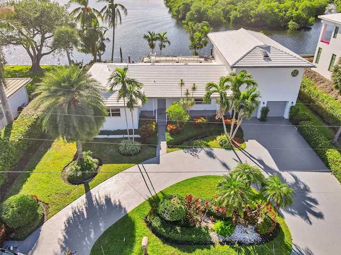 2 Inlet Cay Drive Ocean Ridge, FL 33435