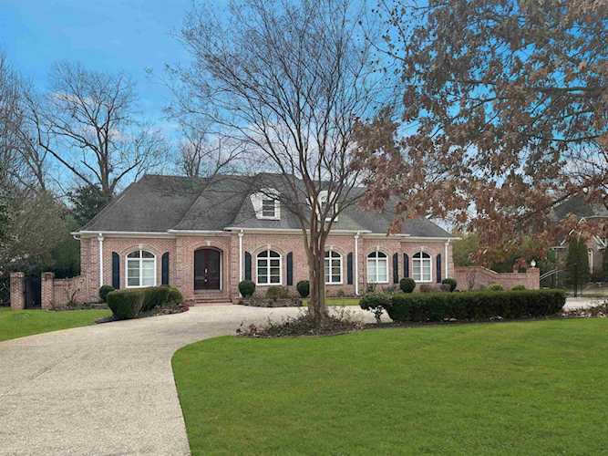 1800 New Riverdale Rd Germantown, TN 38138