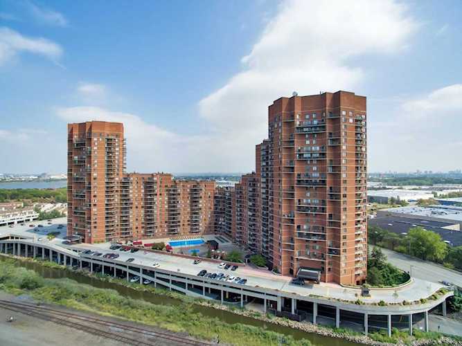 1330 Harmon Cove Tower #1330 Secaucus, NJ 07094 | MLS 230000407 Photo 1