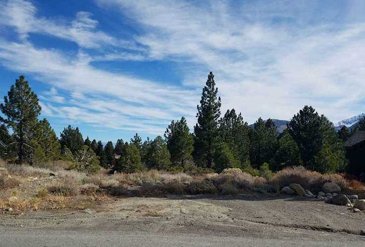 5 Ridgeway Mammoth Lakes, CA 93546 | MLS 230019 Photo 1