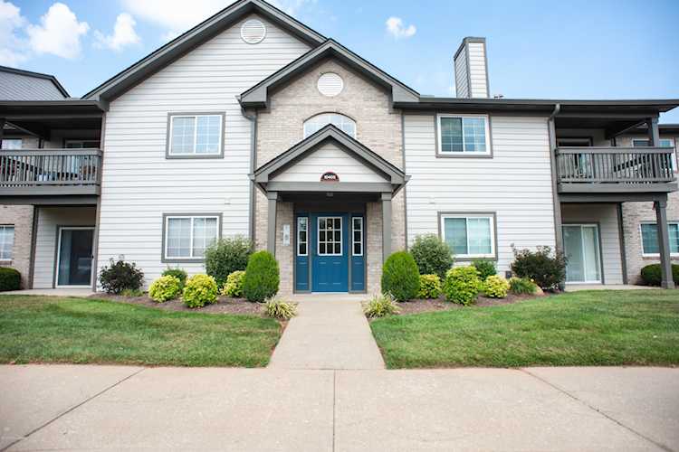 10405 Trotters Pointe Dr #101, Louisville, KY 40241 - Worthington Glen $229,000 Photo 1