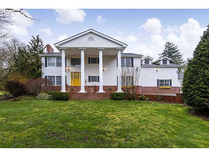 10052 Lake DR Salem, OR 97306