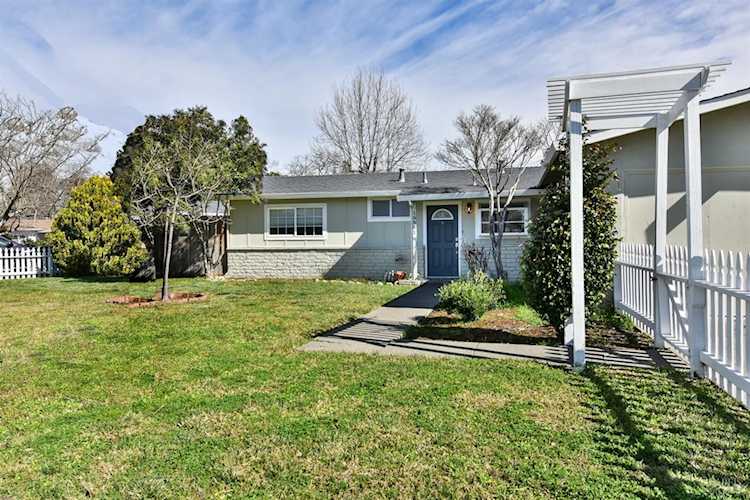 15391 Marty Drive Glen Ellen, CA 95442