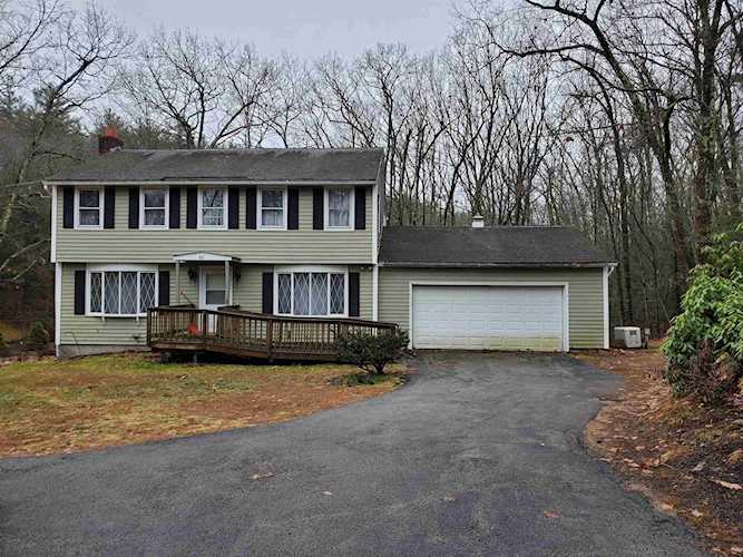 95 Kilrea Rd Derry, NH 03038 | MLS 4941635 Photo 1