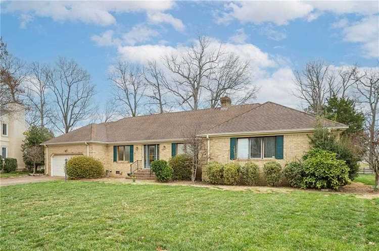 1176 Lawson Cove Circle Virginia Beach, VA 23455