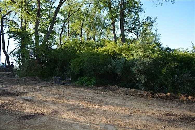 126 (Lot 1) Woodford Drive Evans City, PA 16033