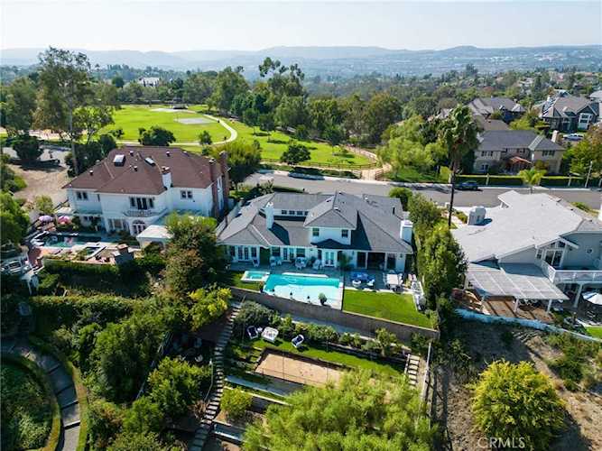 25521 Gallup Circle Laguna Hills, CA 92653