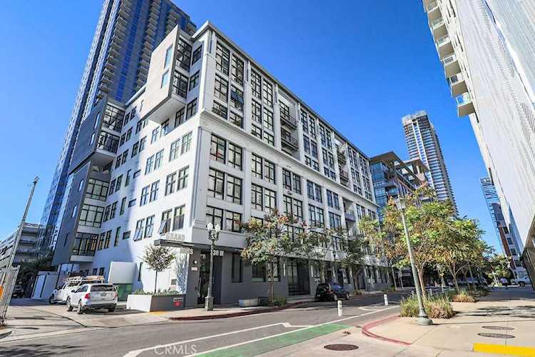 330 W 11th St #407 Los Angeles, CA 90015