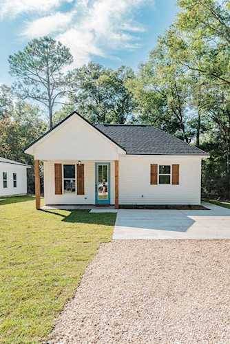 34 L.M. St Crawfordville, FL 32327 in Lake Ellen Proper Photo 1