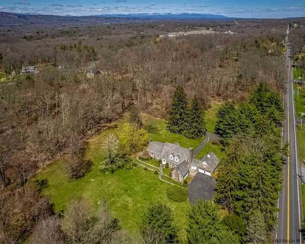 63 N Putt Corners Rd New Paltz, NY 12561