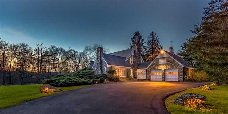 63 N Putt Corners Rd New Paltz, NY 12461