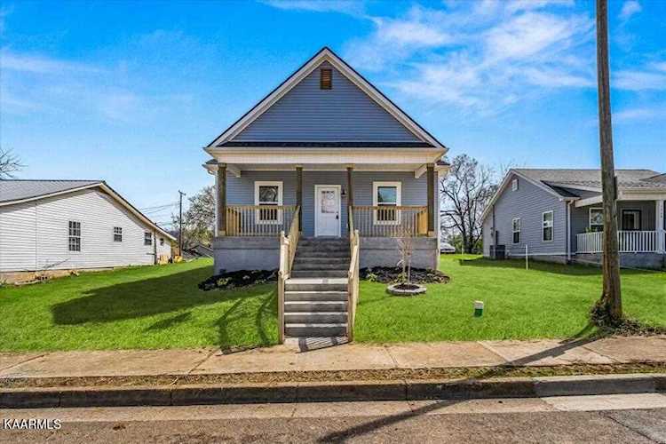 1724 Connecticut Ave Knoxville, TN 37921