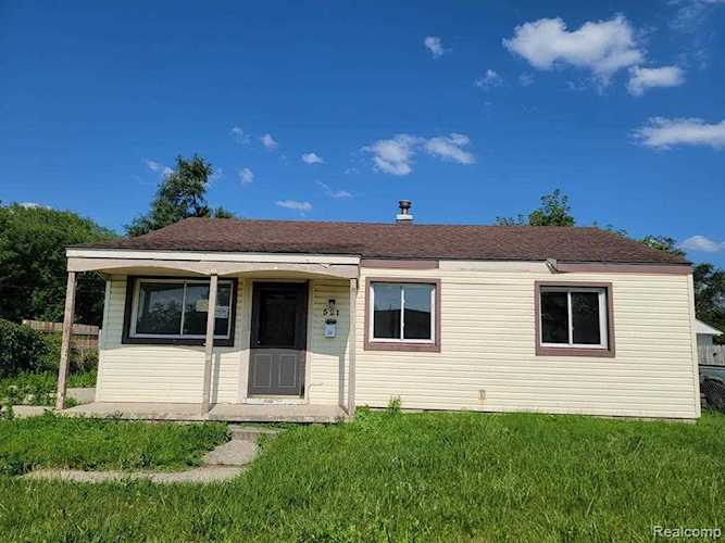 521 Eugene St Ypsilanti Twp, MI 48198