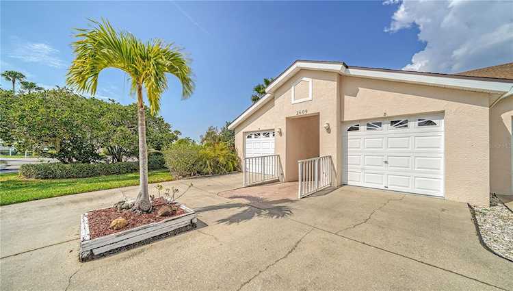 2609 Waterford WAY #B Palmetto, FL 34221