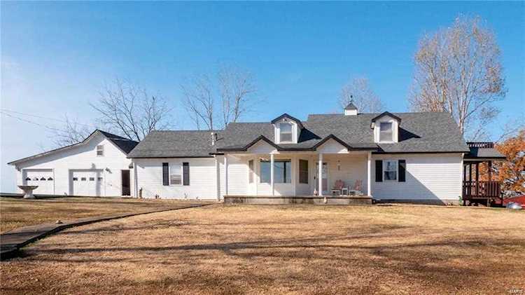 22575 Redwood Dr Richland, MO 65556