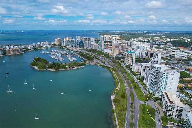 707 S Gulfstream Ave #101 Sarasota, FL 34236