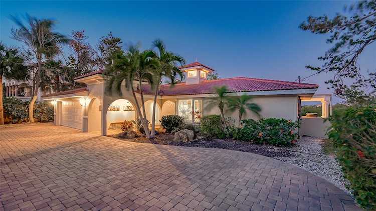 3858 Casey Key Nokomis, FL 34275