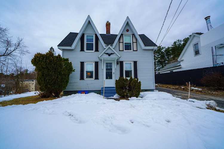 9 Valley St Derry, NH 03038