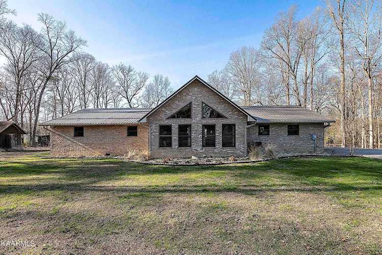 1434 W Cunningham Rd Seymour, TN 37865