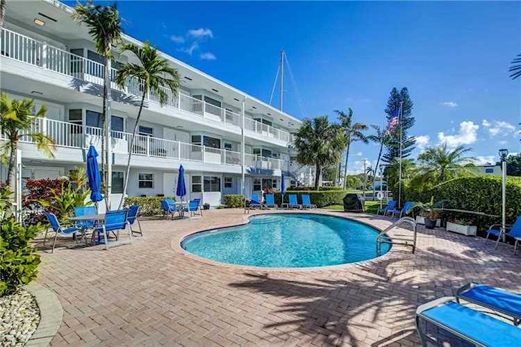 535 Hendricks Isle #207 Fort Lauderdale, FL 33301