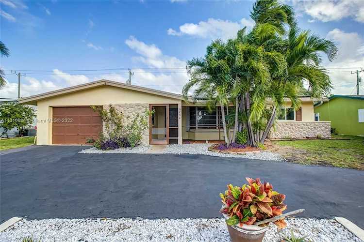 5760 NE 18th Ave Fort Lauderdale, FL 33334