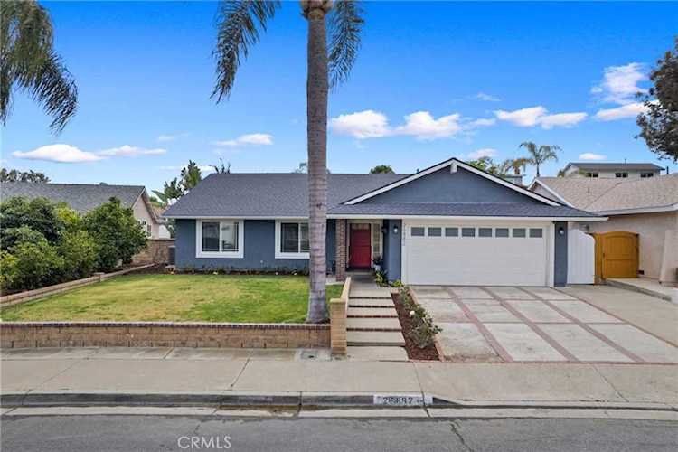 26882 Via Victoria Mission Viejo, CA 92691